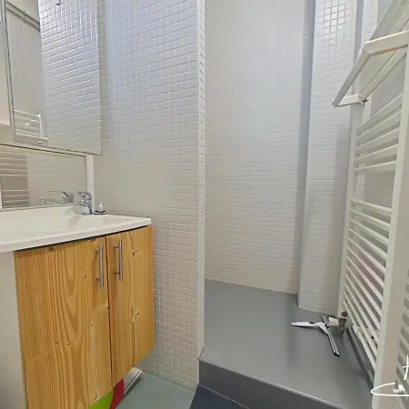 La Cahutte Du Tisseur, Hyper Centre